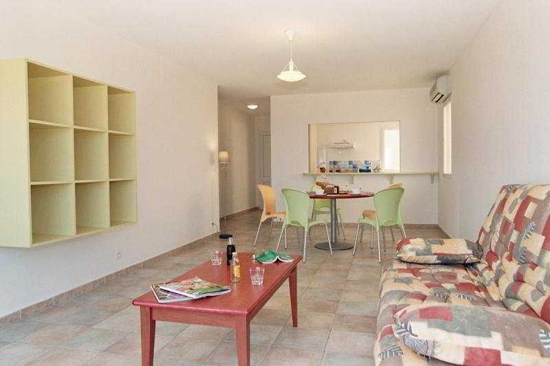 Residence Les Pins Calvi  Exteriér fotografie